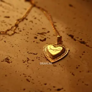 قلادة الحب